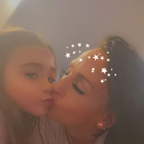 Meet your Posher, Lacey - Picture 1 of 1